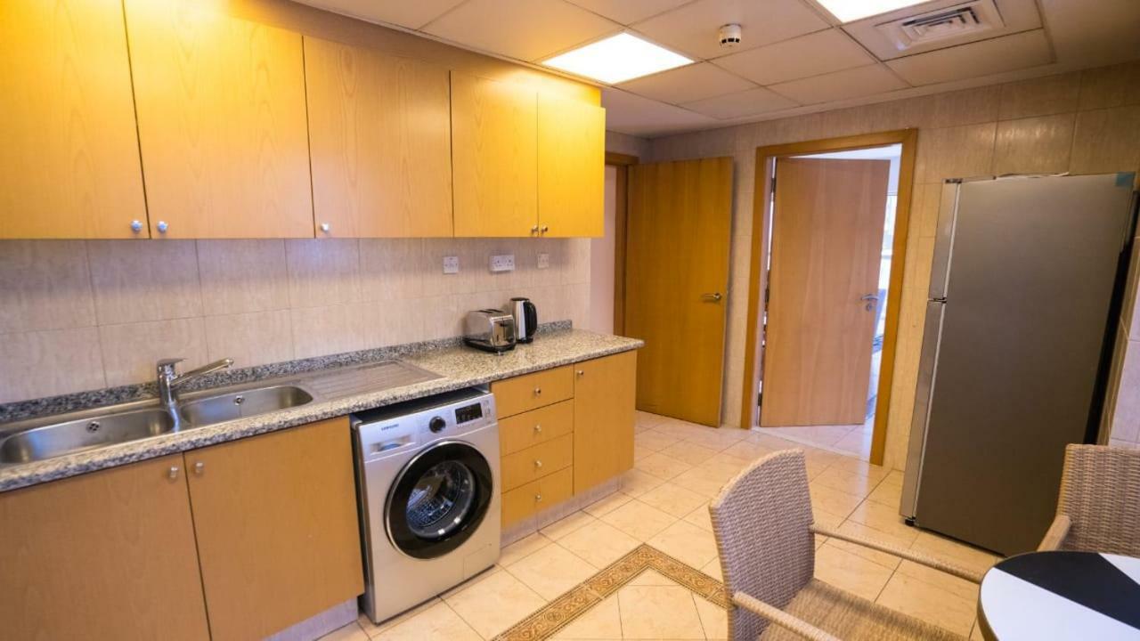 The Holiday Homes ドバイ エクステリア 写真